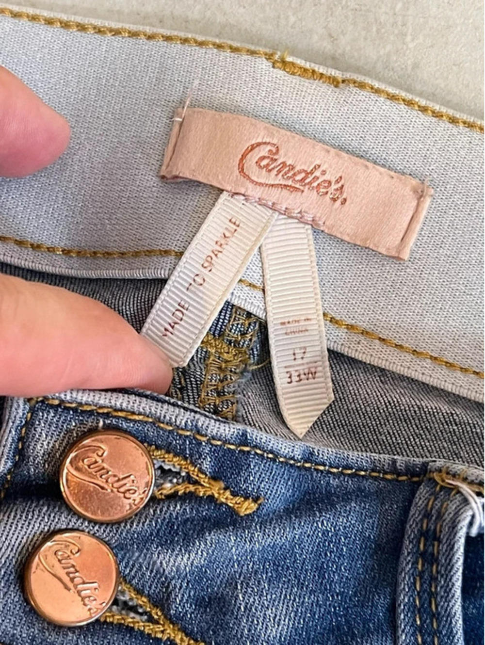 Candie's Womens Jeans Size 17 33W Blue Distressed Raw Hem Skinny - Picture 8 of 11